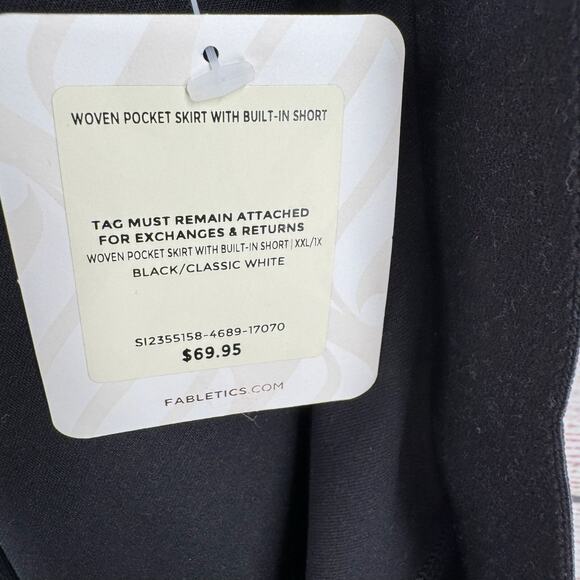 Fabletics Woven Pocket Skirt with Built In Short Women's XXL/1X Black Skort NEW - Picture 7 of 10
